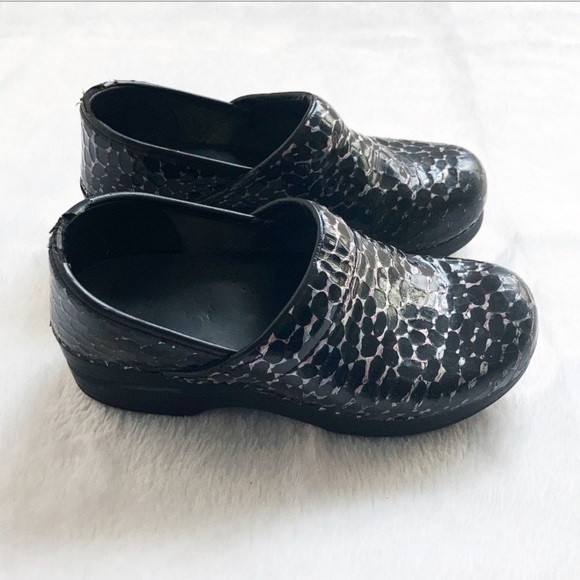 Dansko Shoes - Black and Silver Pebble Dansko Clogs, size 37